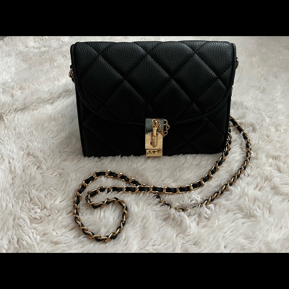 💎 Diamond quilted crossbody bag